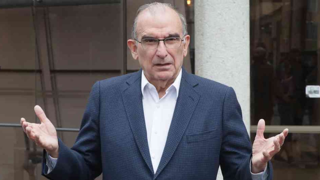 Humberto de la Calle es uno de los congresistas que radicó esta iniciativa este martes 29 de agosto en la Cámara de Representantes.