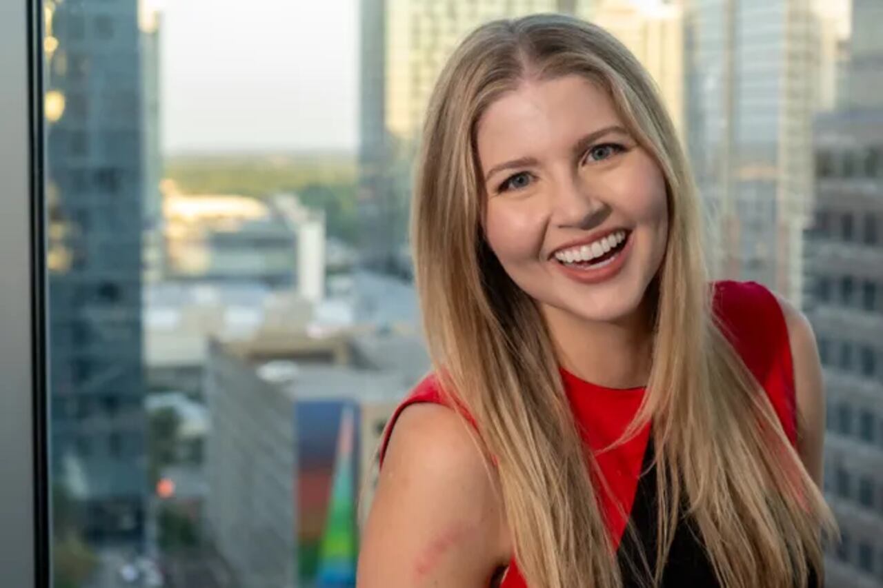 Courtney Clark realiza charlas motivacionales en la actualidad.