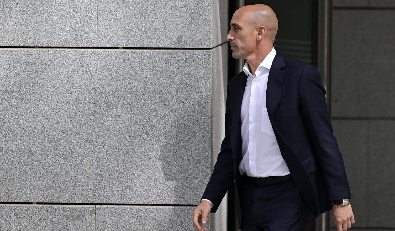 Luis Rubiales sigue inmerso en la polémica por el beso a Jenni Hermoso