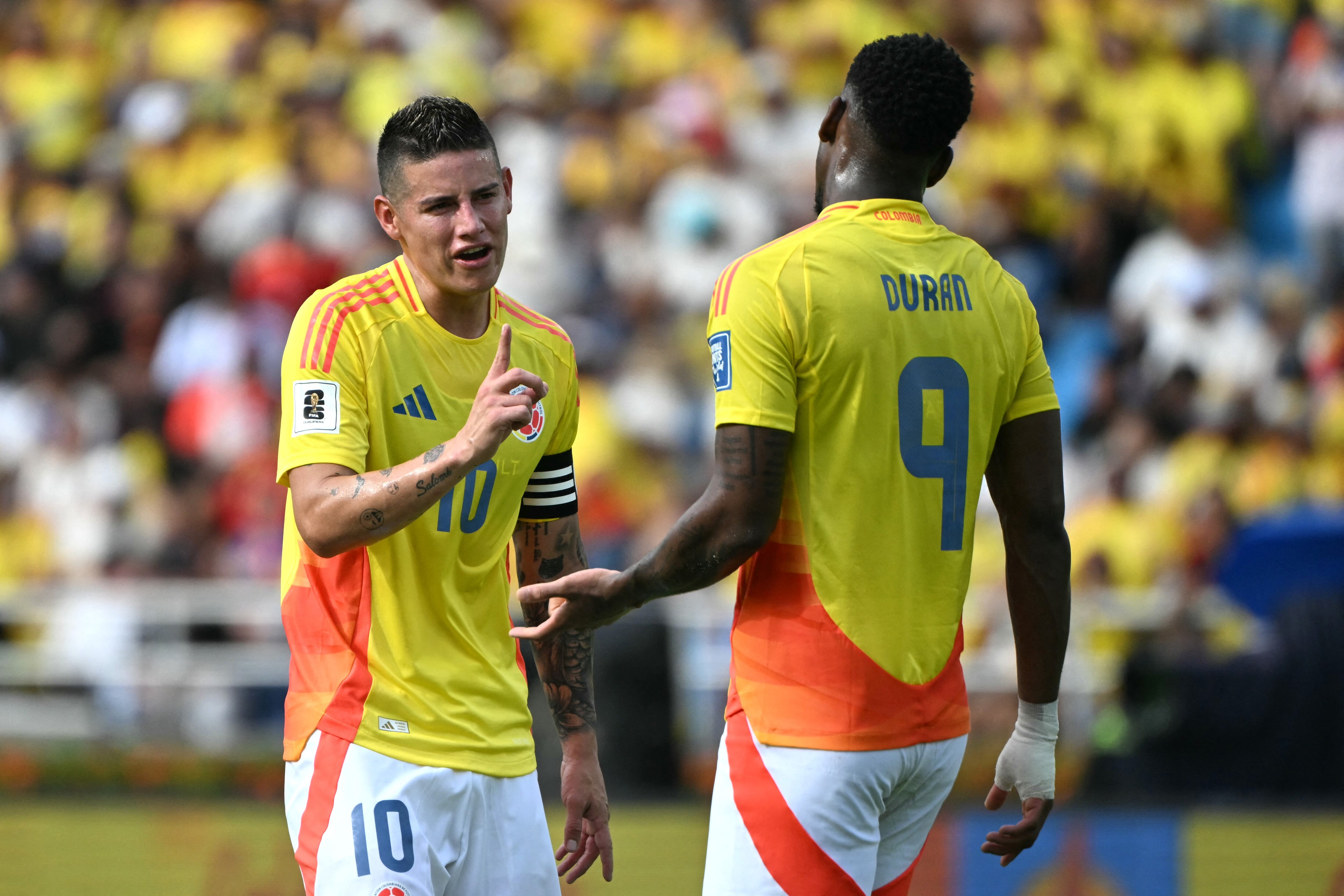 James Rodríguez y Jhon Durán
