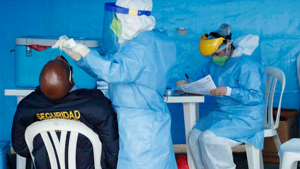Quiénes pueden tomarse prueba de covid-19 en puntos de testeo aleatorio | Noticias Bogotá