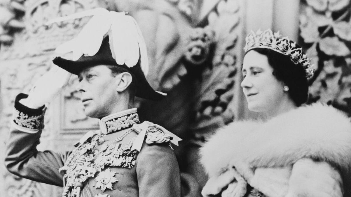Jorge VI y su esposa Elizabeth Bowes-Lyon, conocida luego como la Reina Madre.