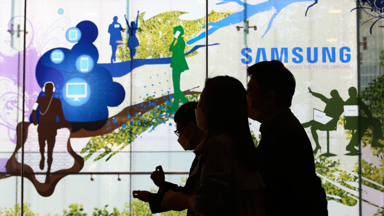 (AP Photo/Ahn Young-joon)