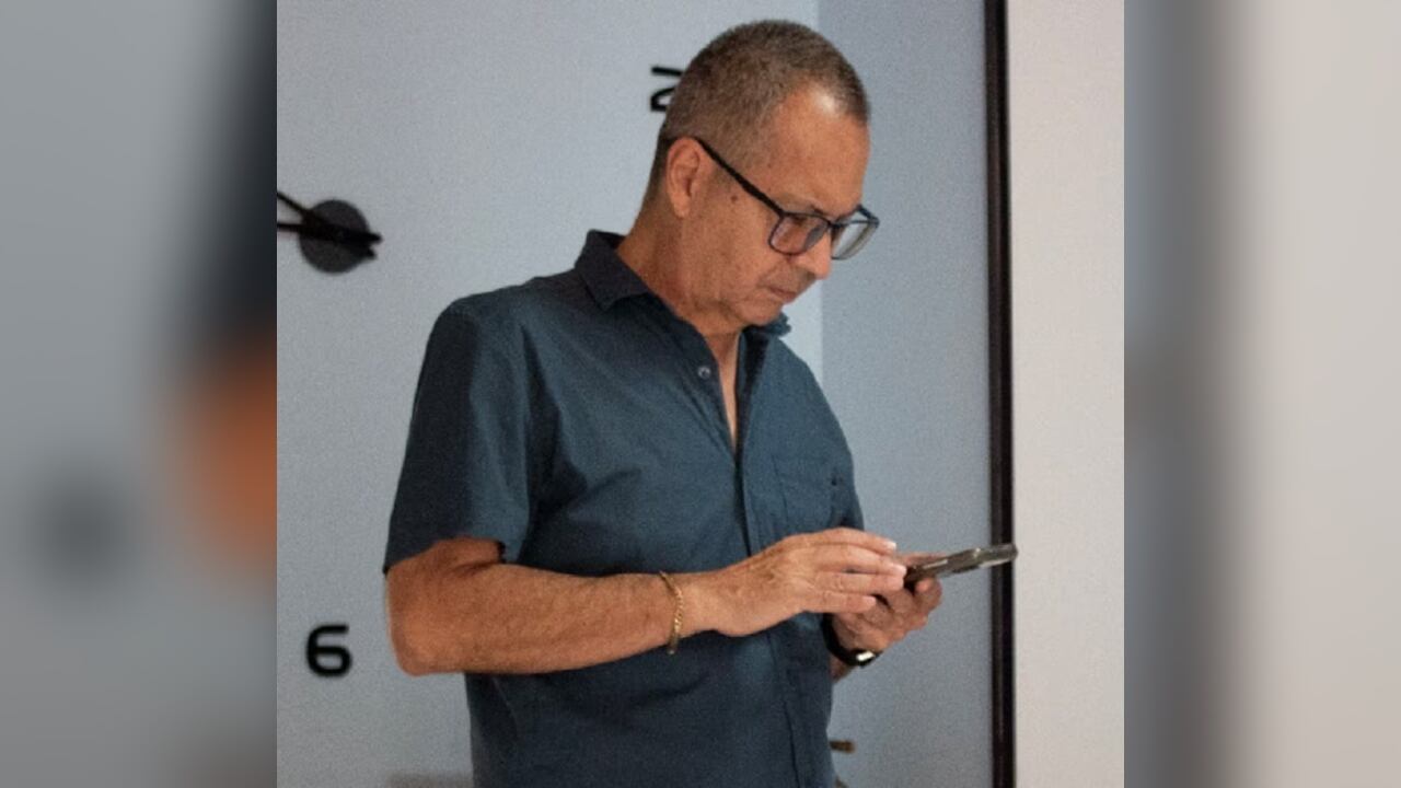 La vida del hijo del exnarcotraficante cambió por completo tras los líos con la justicia.