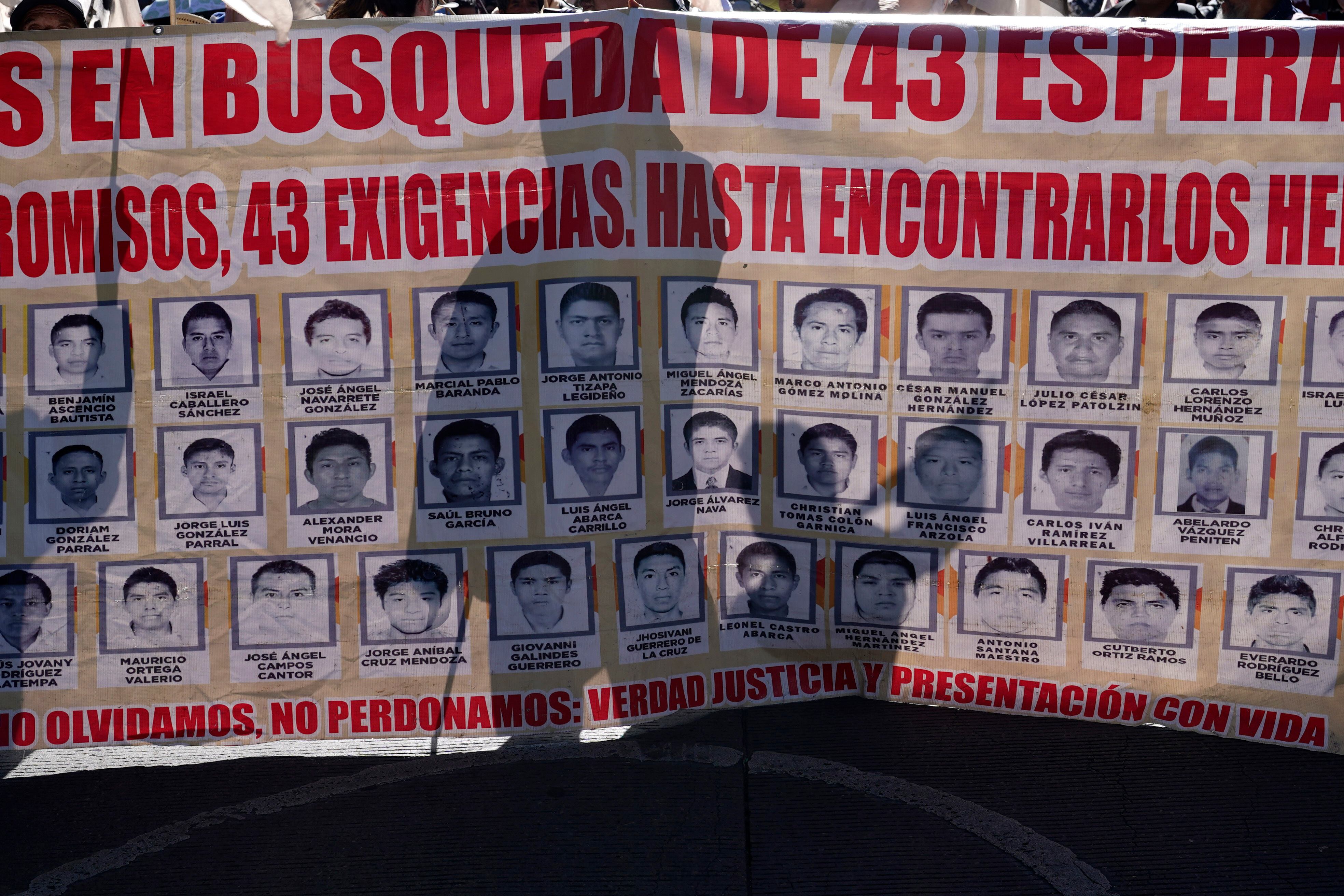 El caso de Ayotzinapa se convirtió en todo un símbolo en un país con más de 110.000 desaparecidos y donde todavía imperan altos niveles de impunidad, corrupción y violencia.