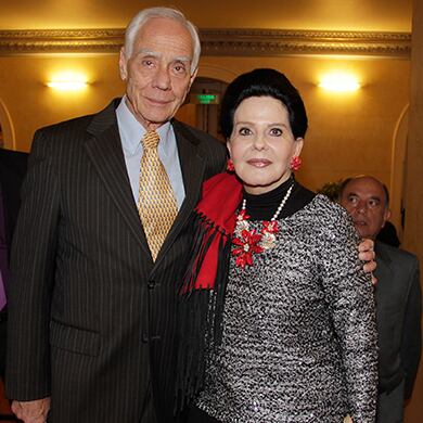 Carlos Gómez y Claudia de Gómez.