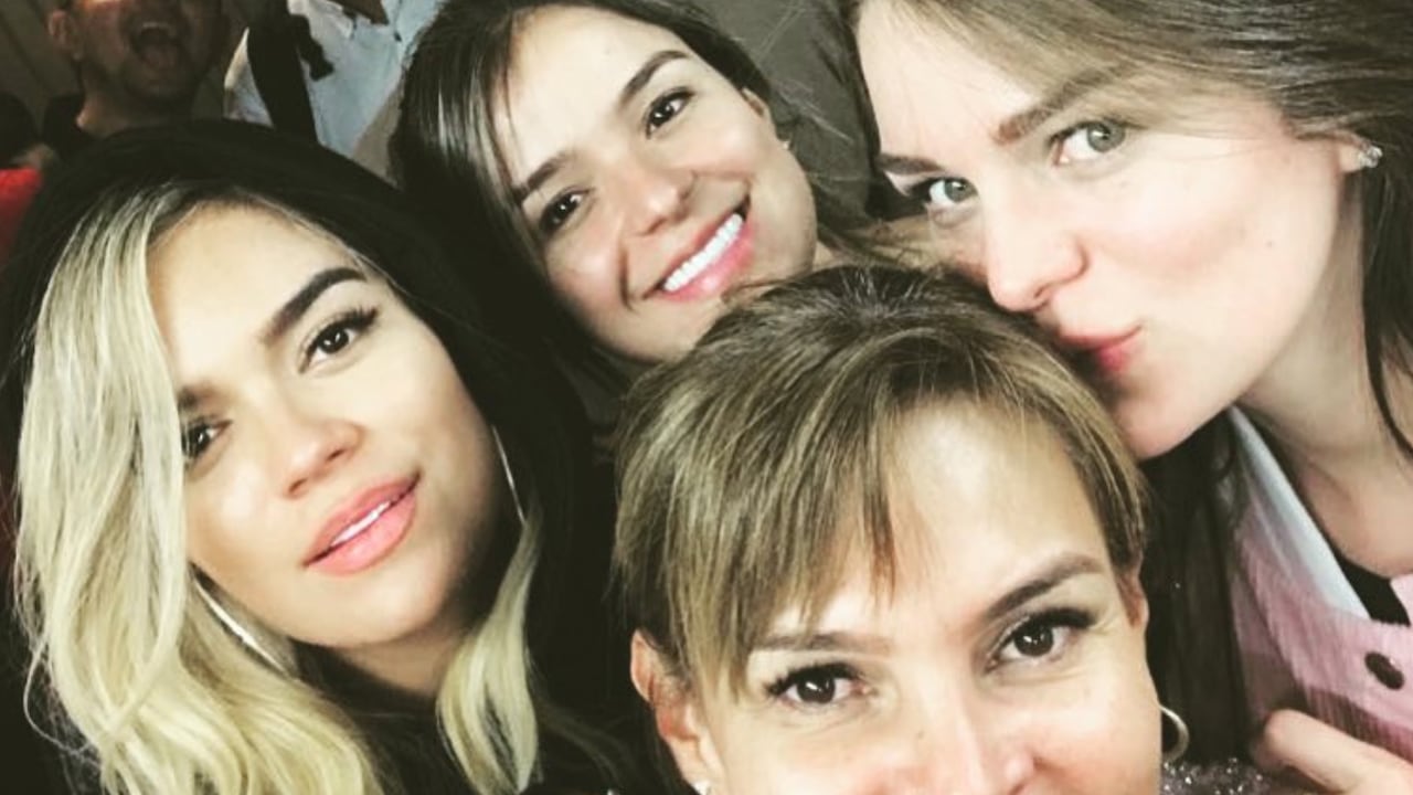 Karol G cuenta con tres exitosas hermanas.