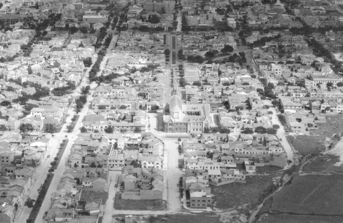 1948. Barrio Santa Teresita, calle 45, avenida 42, iglesia de Santa Teresita.