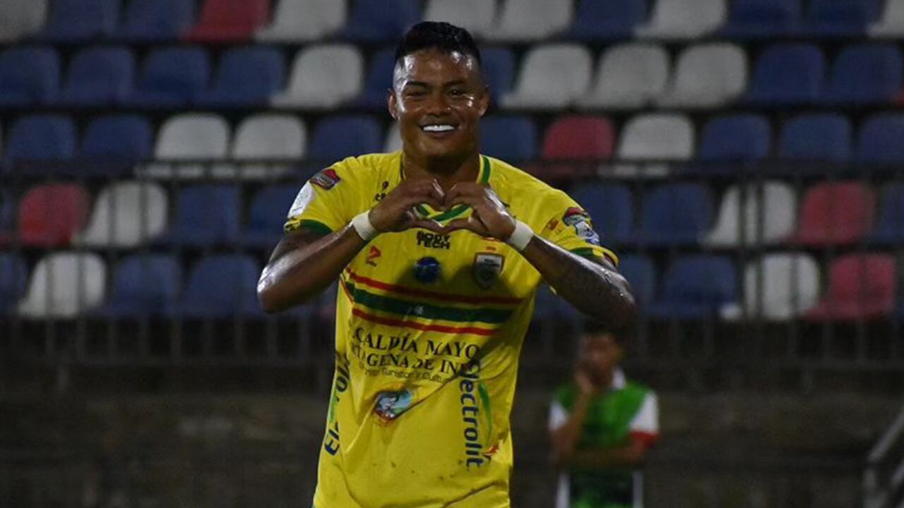 Chino Sandoval celebrando un gol con el Real Cartagena