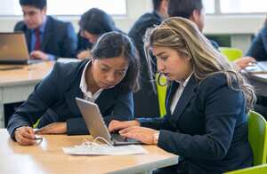 En la modalidad virtual, los aspirantes solo deben invertir como mínimo tres horas al día, contar con un computador y conexión a internet para realizar el proceso formativo a través de la plataforma LMS del Sena.