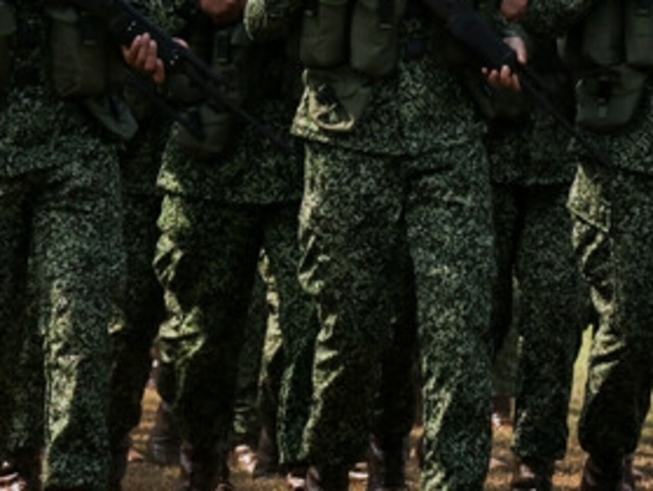 En la Base de Entrenamiento de Infantería de Marina en Coveñas, Sucre, un destacamento de 60 mujeres del pelotón de infantería marcó un hito al realizar por primera vez en la historia de la Armada Nacional de Colombia el solemne juramento a la bandera. (Colprensa - Mariano Vimos)