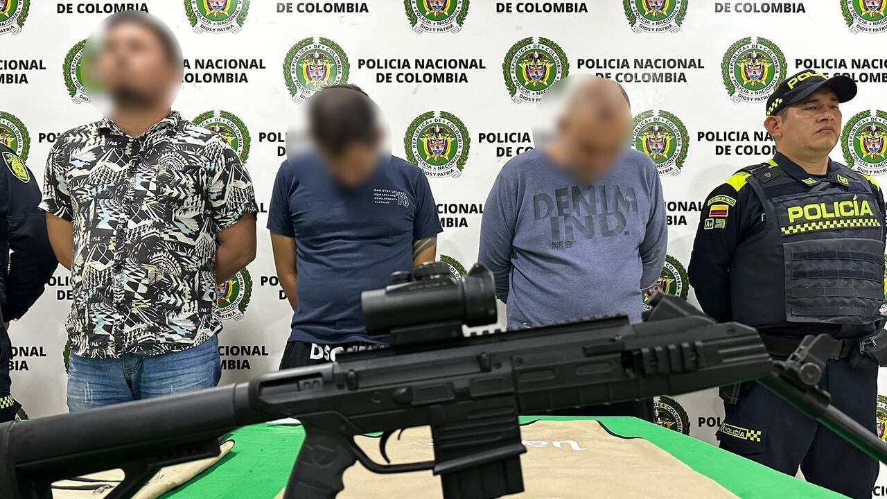 Presuntos ladrones capturados en Floridablanca, Santander.