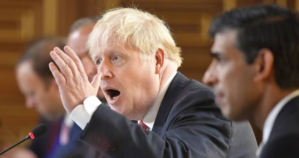 El primer ministro británico, Boris Johnson, hizo el anuncio a través de una conferencia virtual.