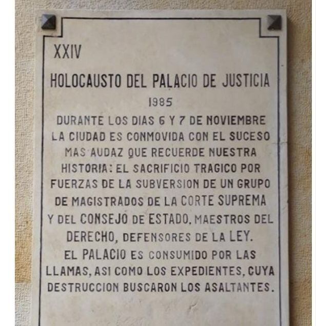 JEP ordenó retirar la placa conmemorativa del Holocausto del Palacio de Justicia.