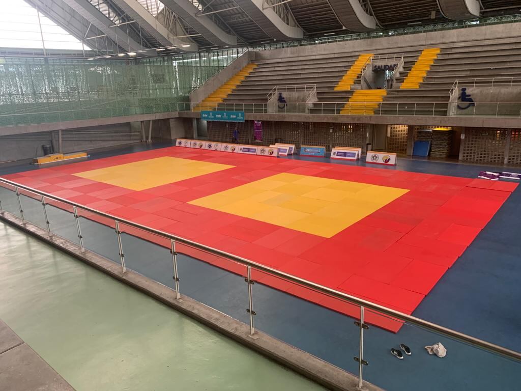 Este es el Tatami panamericano en la Unidad Deportiva Atanasio Girardot.