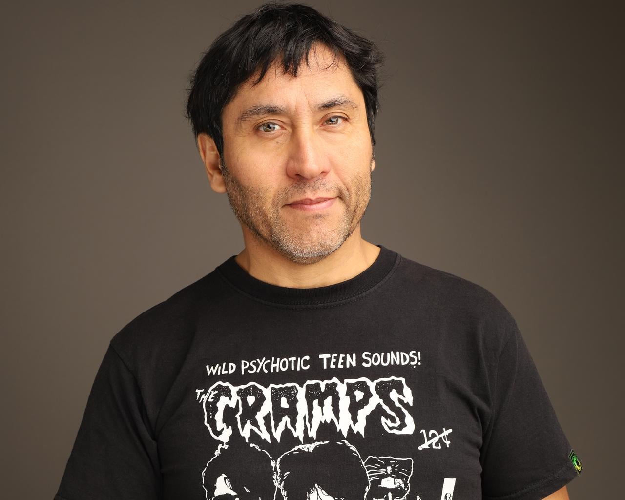 Claudio Narea, reconocido como uno de los integrantes de Los Prisioneros, llega a FILBo 2026 con 'Biografía de una amistad'.