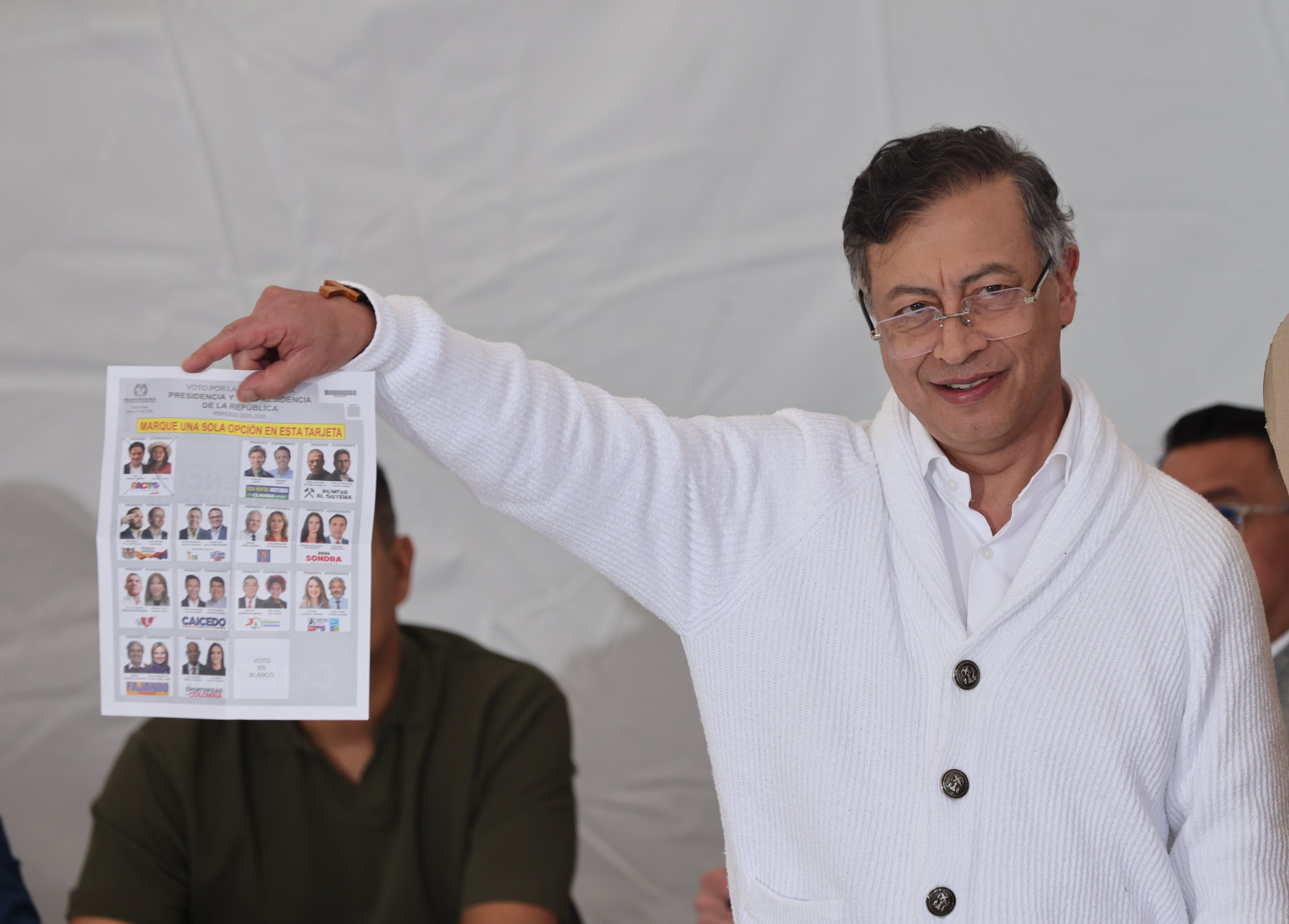 Presidente Gustavo Petro, votación en la mesa uno de la plaza de Bolívar