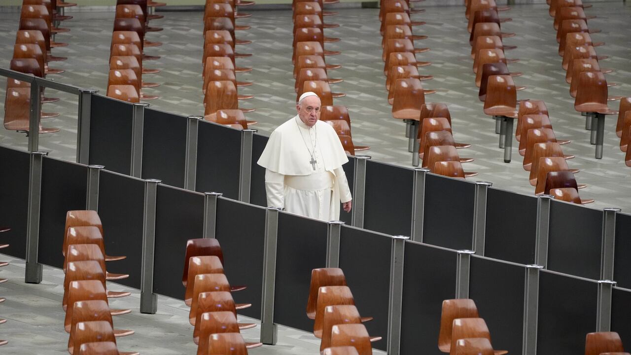 El Pontífice recordó este domingo el pasaje del Evangelio de Lucas que relata la Visitación, momento en que María, tras la Anunciación, va a visitar a Isabel.