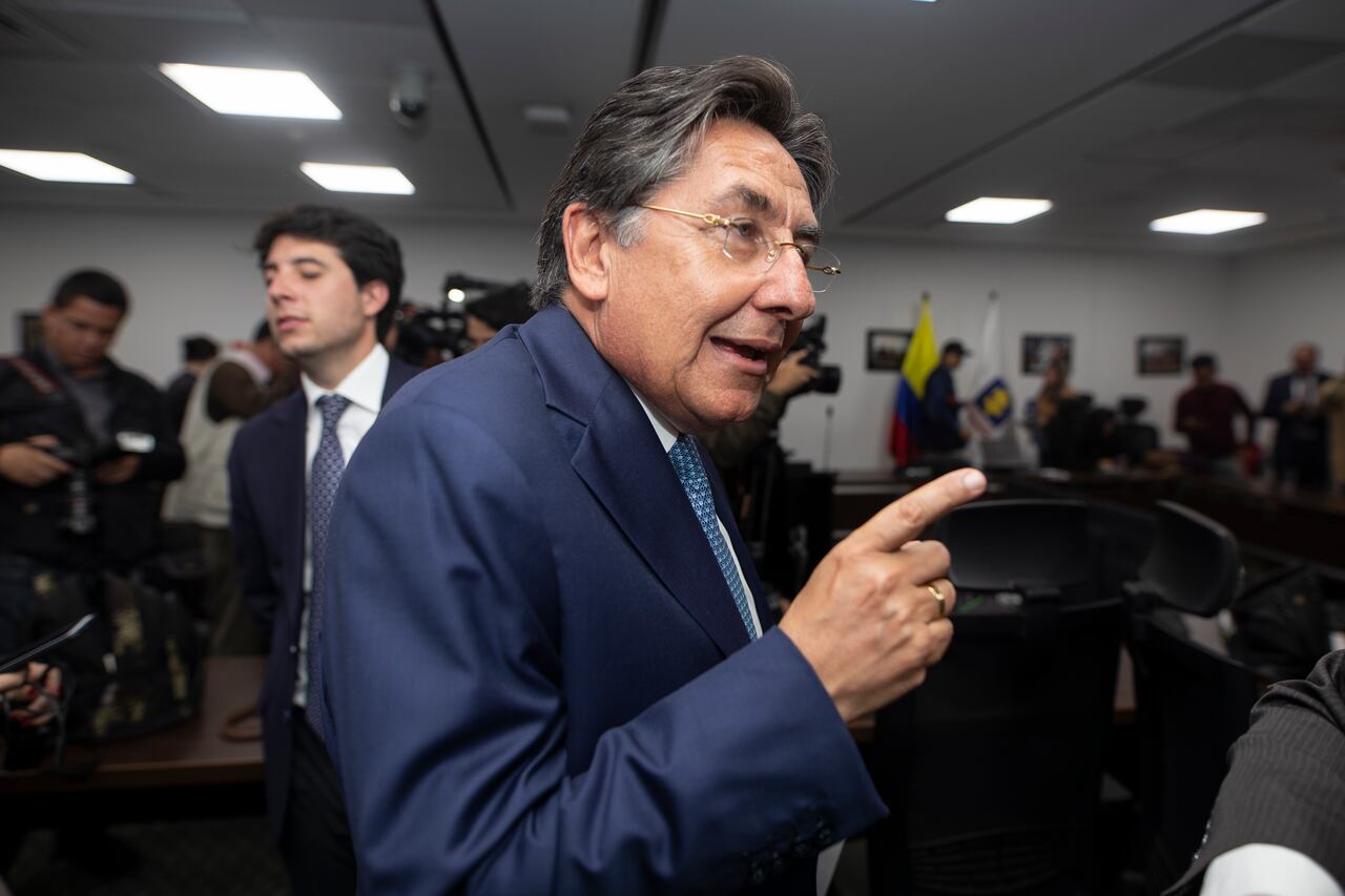 NESTOR HUMBERTO MARTINEZ