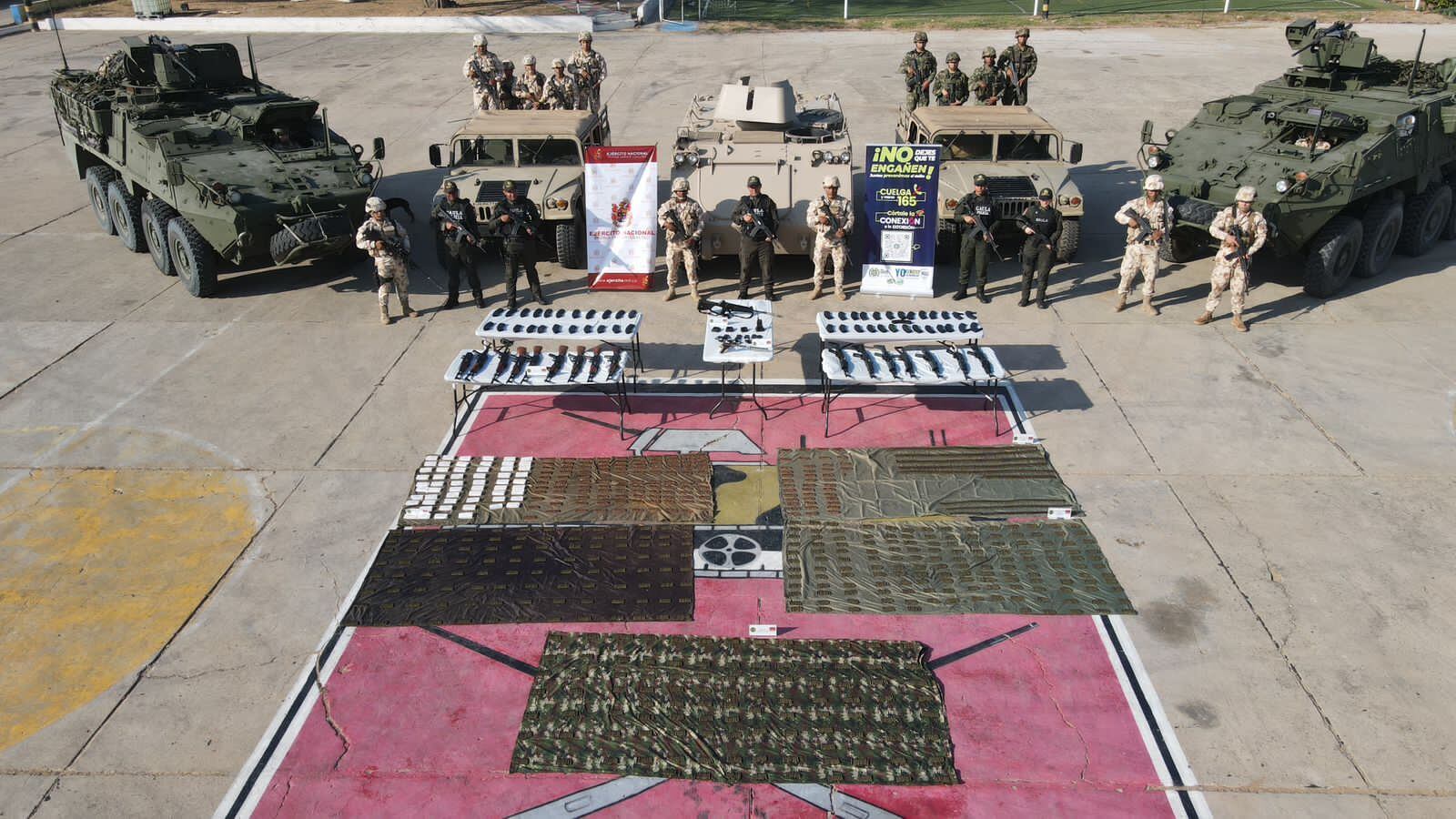 Armamento decomisado por las Fuerzas Militares al Clan del Golfo en la Guajira.