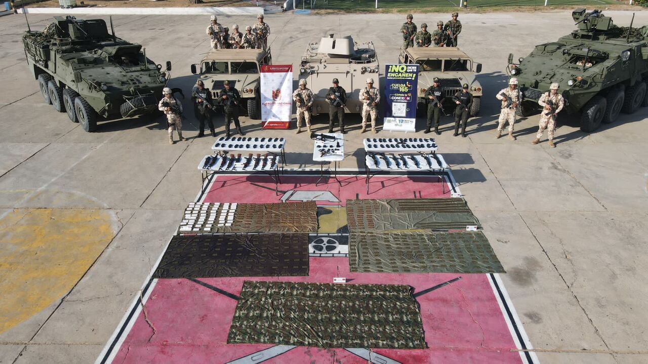 Armamento decomisado por las Fuerzas Militares al Clan del Golfo en la Guajira.