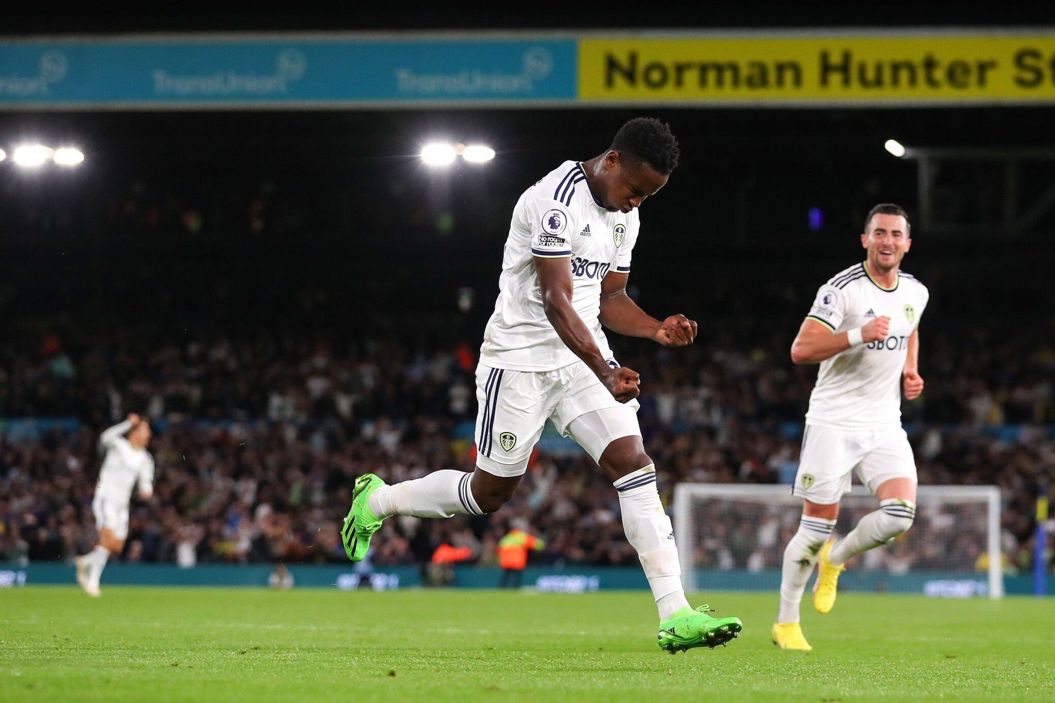 Luis Sinisterra marcó el gol con el que el Leeds logró empatar el partido frente al Everton. Foto: Twitter @mercado_ingles