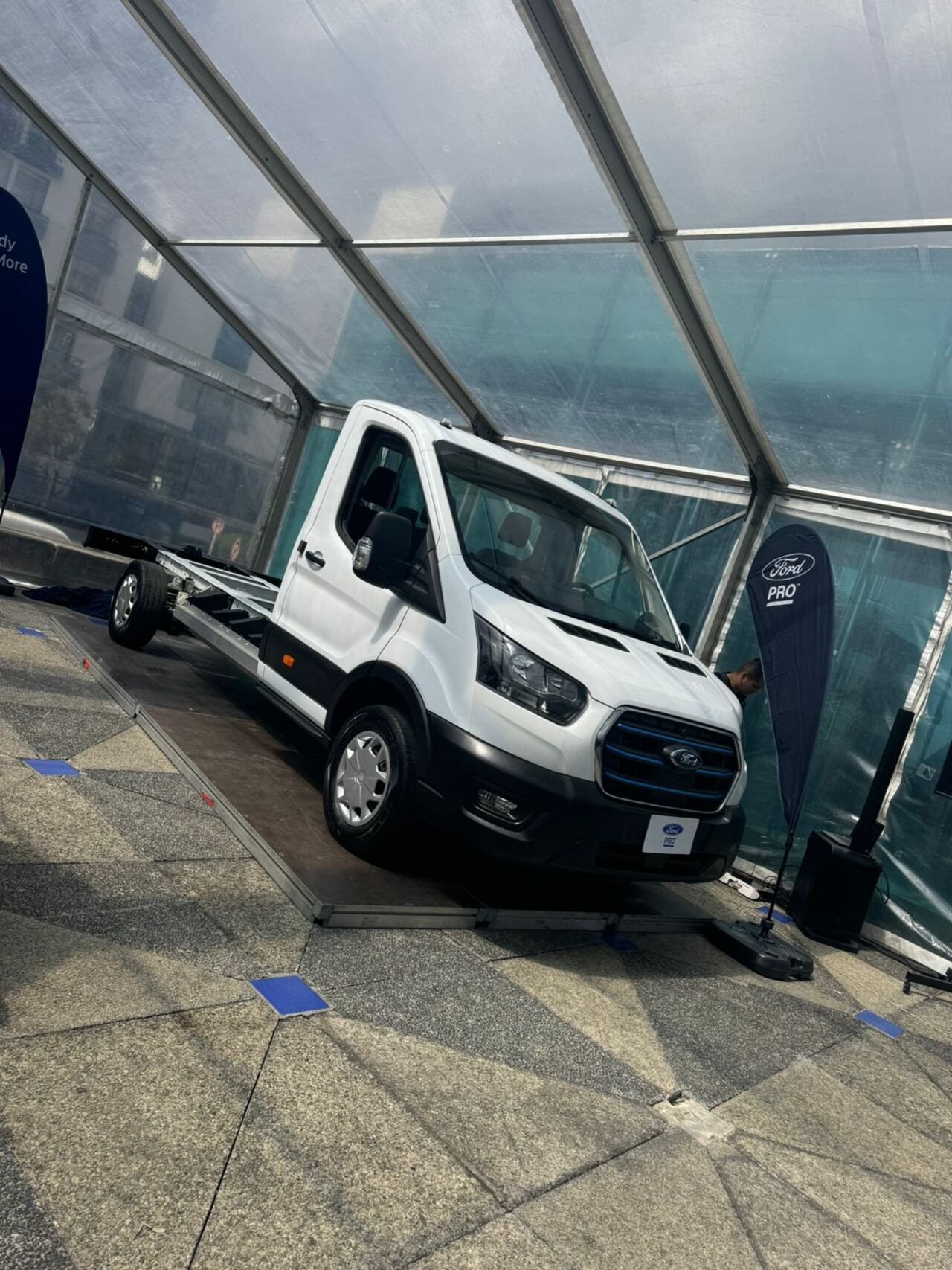 La firma del óvalo azul lanzo su servicio Ford Pro en Colombia para trabajar de la mano con el sector productivo del país.