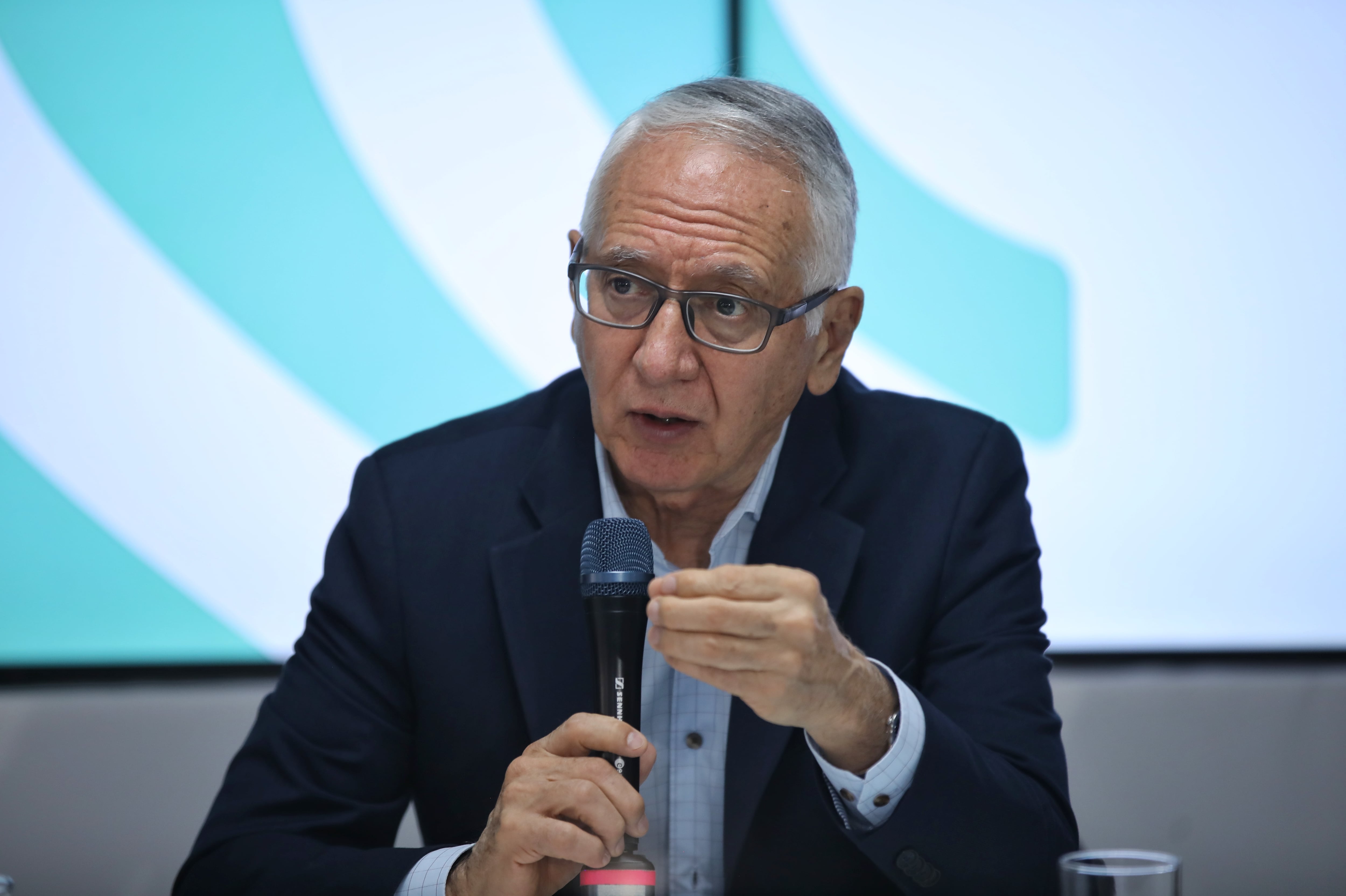 Guillermo Alfonso Jaramillo
Ministro de Salud, rueda de prensa Covid