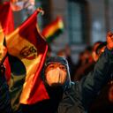 Un partidario de la expresidenta interina de Bolivia, Jeanine Áñez, grita consignas contra el gobierno de Luis Arce durante una protesta en La Paz, Bolivia, el lunes 15 de marzo de 2021. El domingo, un juez ordenó la detención de Áñez durante cuatro meses después de su arresto por cargos relacionados con el derrocamiento en 2019 del expresidente Evo Morales, que sus partidarios consideran un golpe de Estado. Foto: AP / Juan Karita.