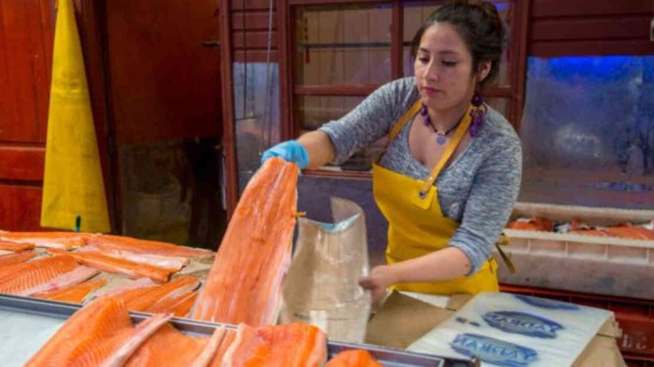 Las ventas de salmón se han desplomado en China. Foto: GETTY IMAGES