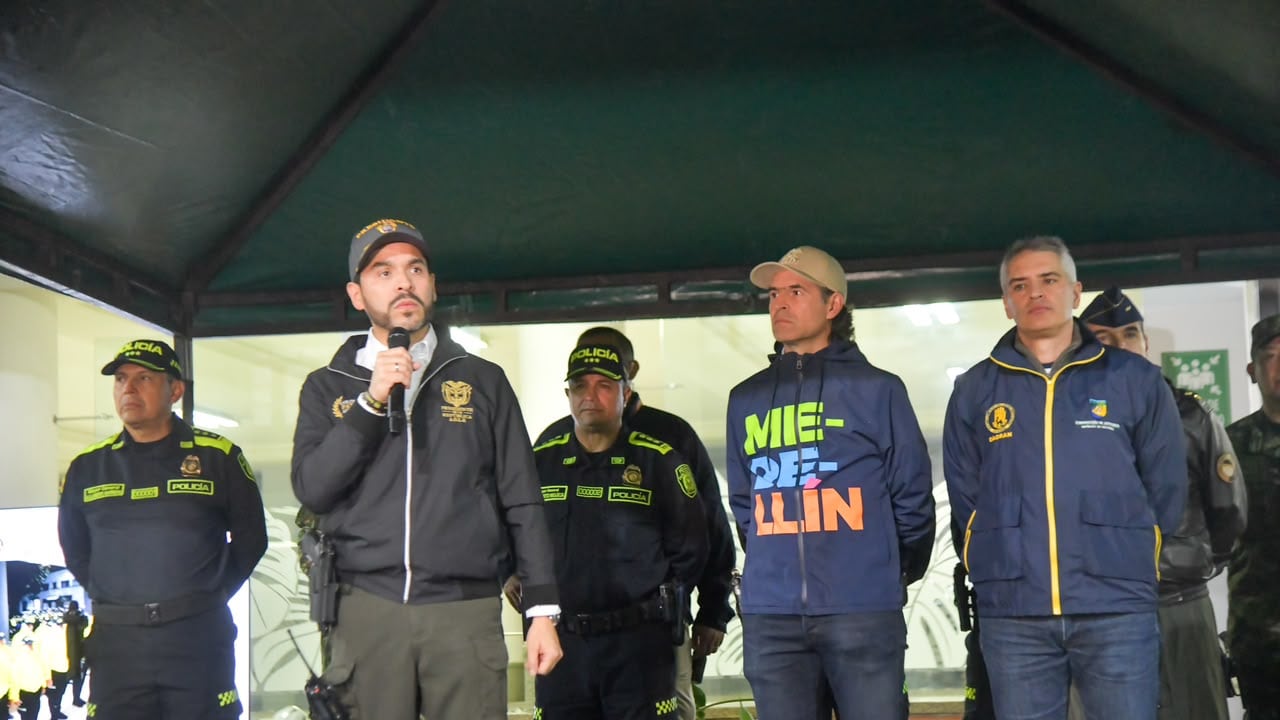 En estos operativos estuvieron el alcalde Federico Gutiérrez y el gobernador de Antioquia, Andres Julián Rendón, quienes acompañaron al mandatario de los colombianos.