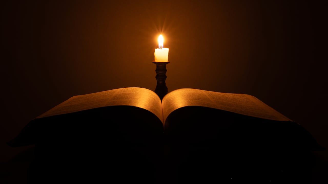 Esta oración protege a las personas de todo mal y peligro.