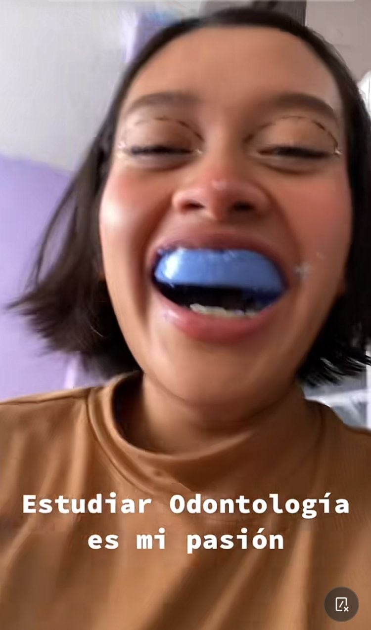 Sonrisa azul