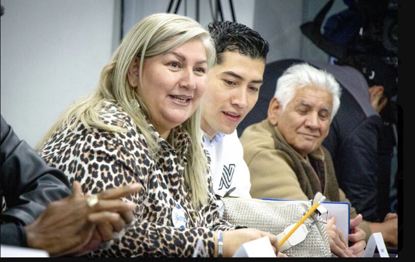 Negociación con sindicatos en representación de trabajadores públicos