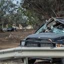 Carros destruidos se podían ver en el festival de música electrónica que atacó el grupo Hamás