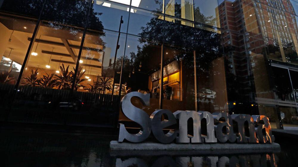 SEMANA se posiciona como el medio de noticias más visto en video en Facebook