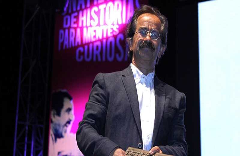 Jorge Cardona, ganador del reconocimiento Clemente Manuel Zabala a un editor colombiano ejemplar.