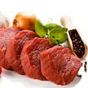 Plato de carne roja cruda.