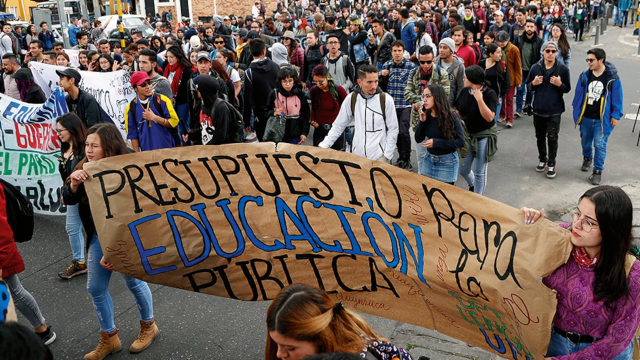 En paros y protestas estudiantiles es usual que se exija educación superior pública sin ningún costo. Con la pandemia, se evidenció que la gratuidad sí es viable.