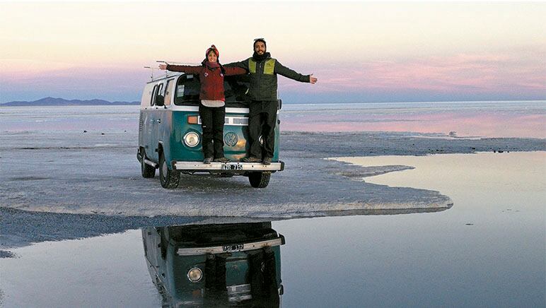 La travesía de la pareja conformada por Ana y Ángel, que comenzó en Argentina hace tres años, estuvo marcada por la compra de una Combi.
