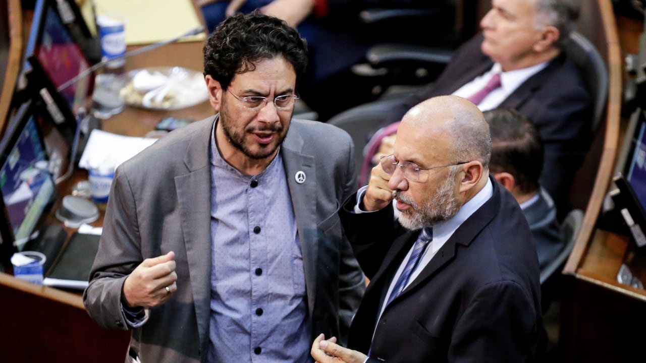 Iván Cepeda y Roy Barreras, senador y exembajador, hoy candidatos presidenciales.