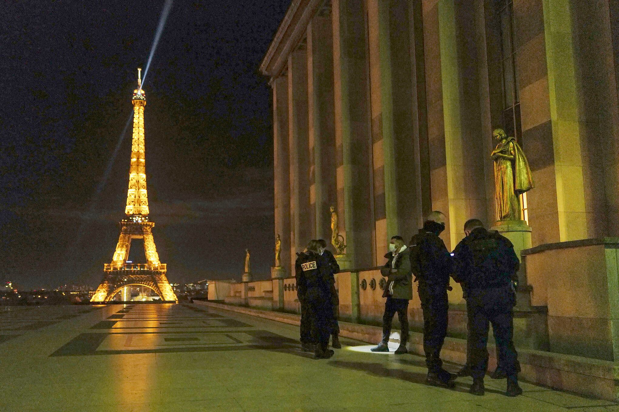 Nueva cuarentena en París.