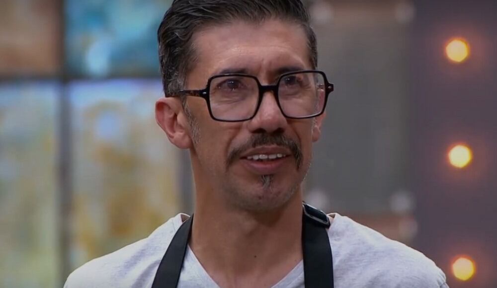 El actor abandonó el reality por una desventaja.