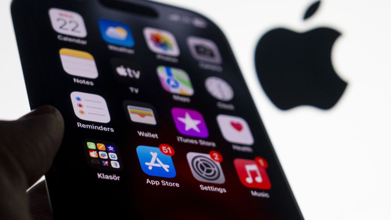 El fallo ha sido registrado en fotos tomadas desde otro móvil, pues no aparece en la imagen del propio iPhone.