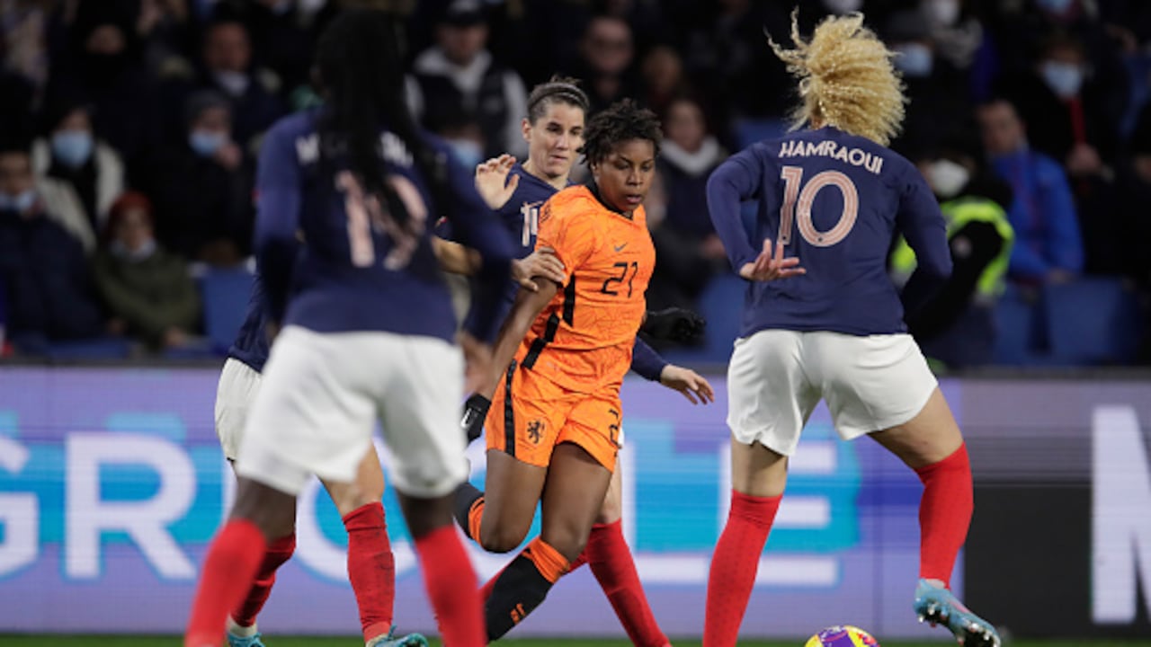 Kheira Hamraoui con la selección de Francia.