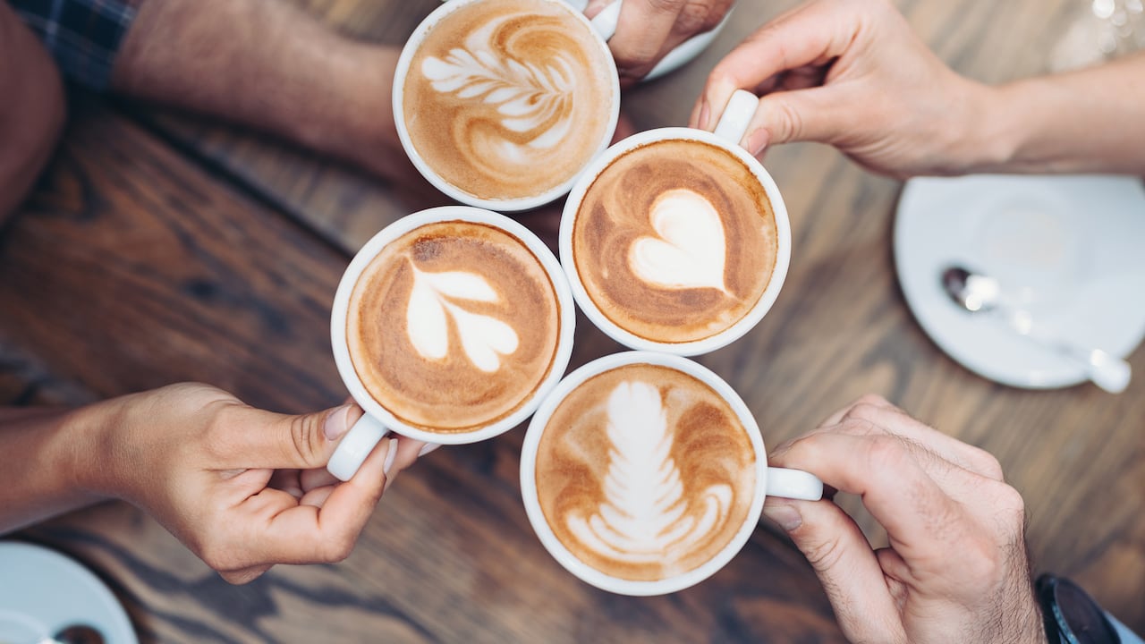 ¿Adivina cuándo es el momento idóneo para tomar una taza de café?