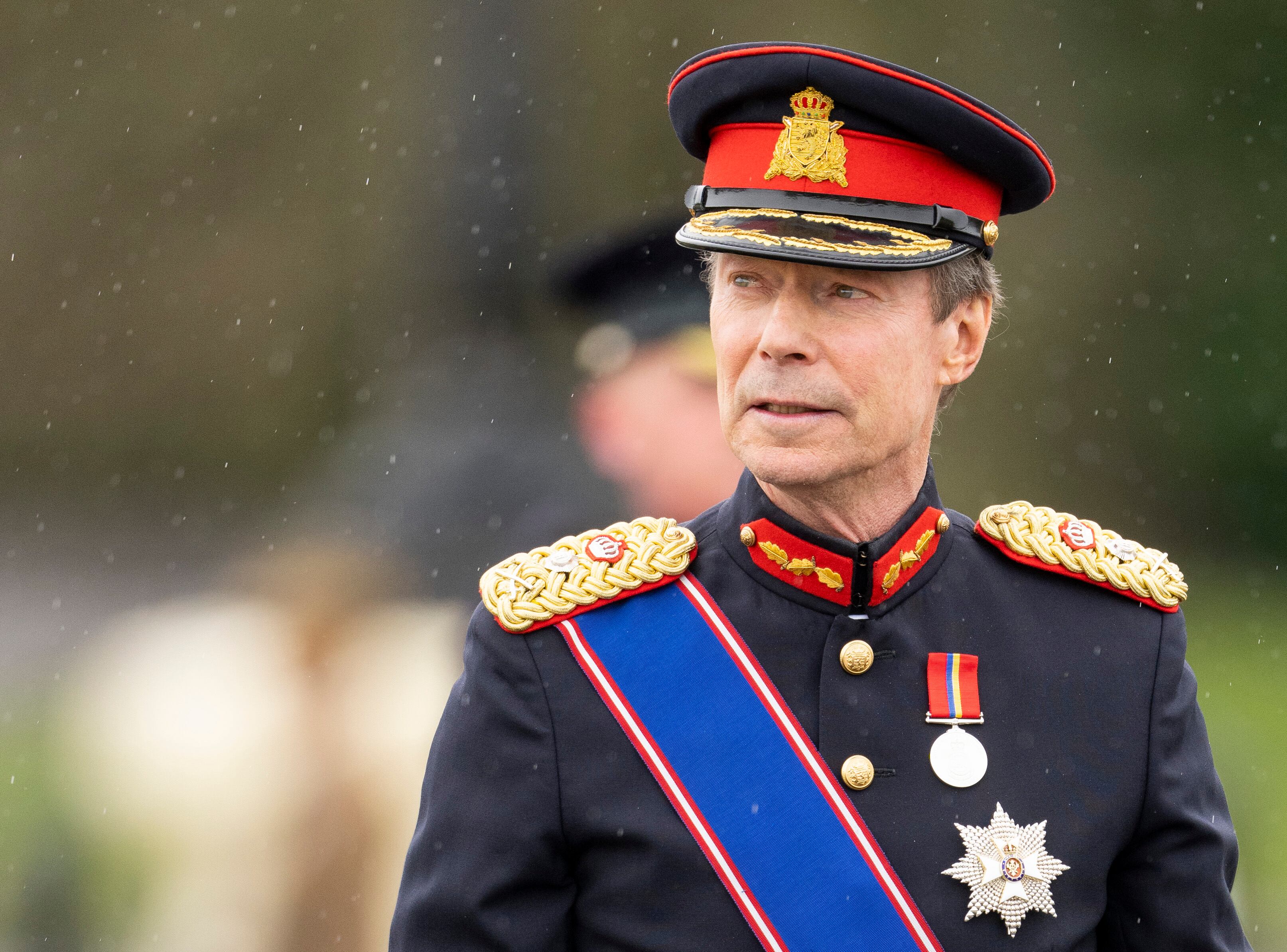 Enrique, Gran Duque de Luxemburgo asiste al 200º Desfile Soberano de la Real Academia Militar de Sandhurst en la Real Academia Militar de Sandhurst el 14 de abril de 2023 en Camberley, Inglaterra.
