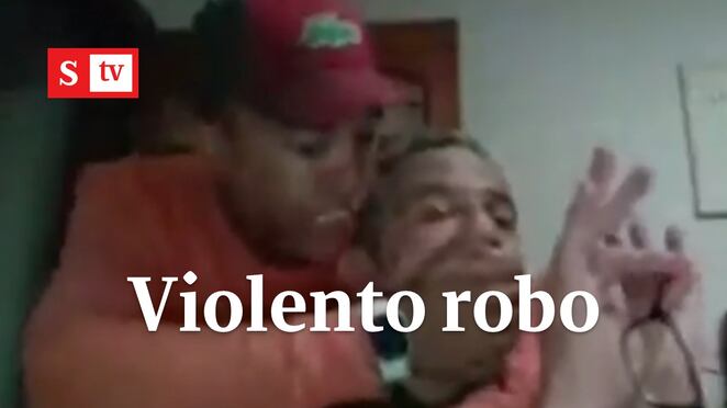 Robo a profesor