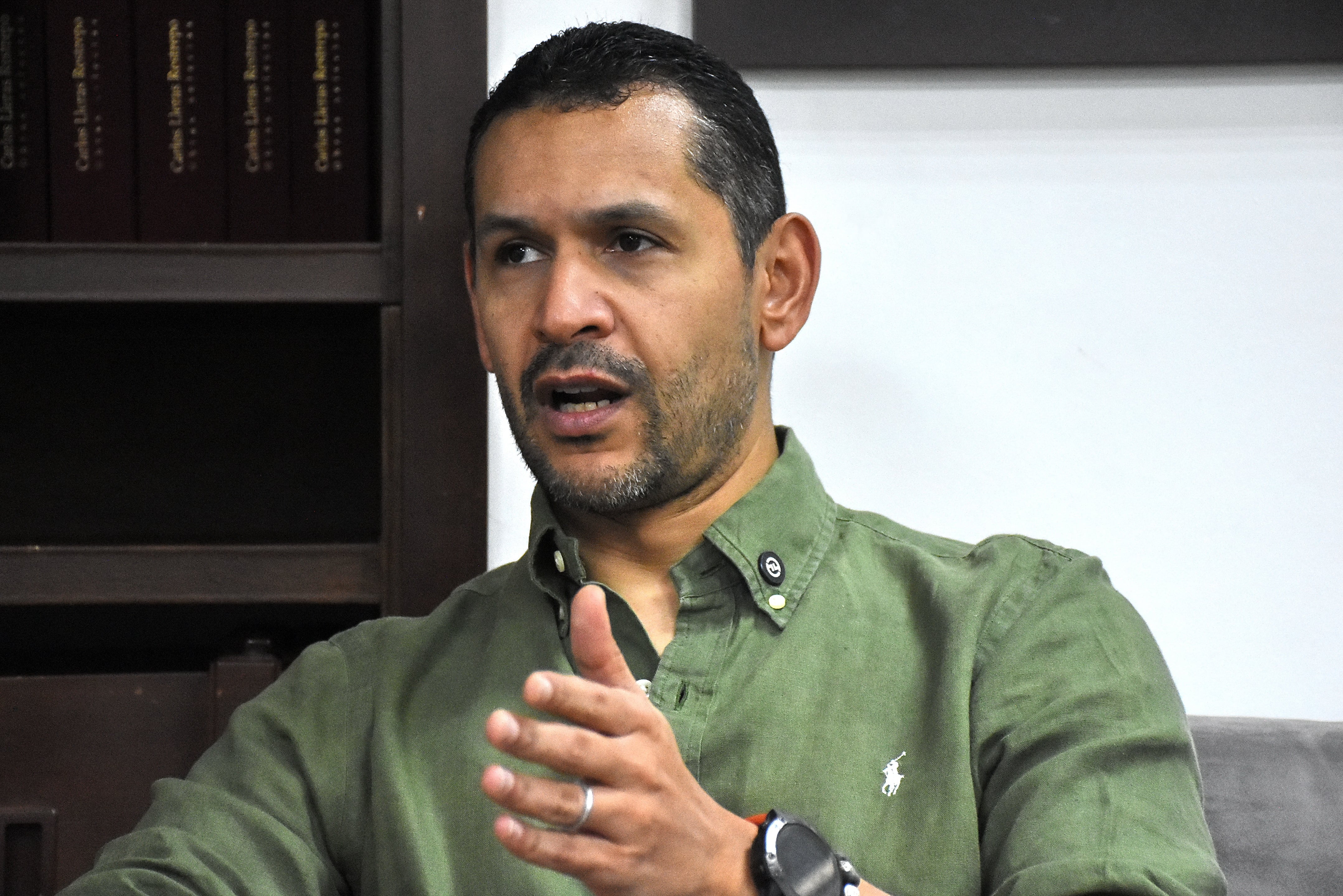 Entrevista Precandidato Presidencial Daniel Palacios.