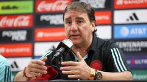 Néstor Lorenzo, entrenador de la Selección Colombia, en rueda de prensa.